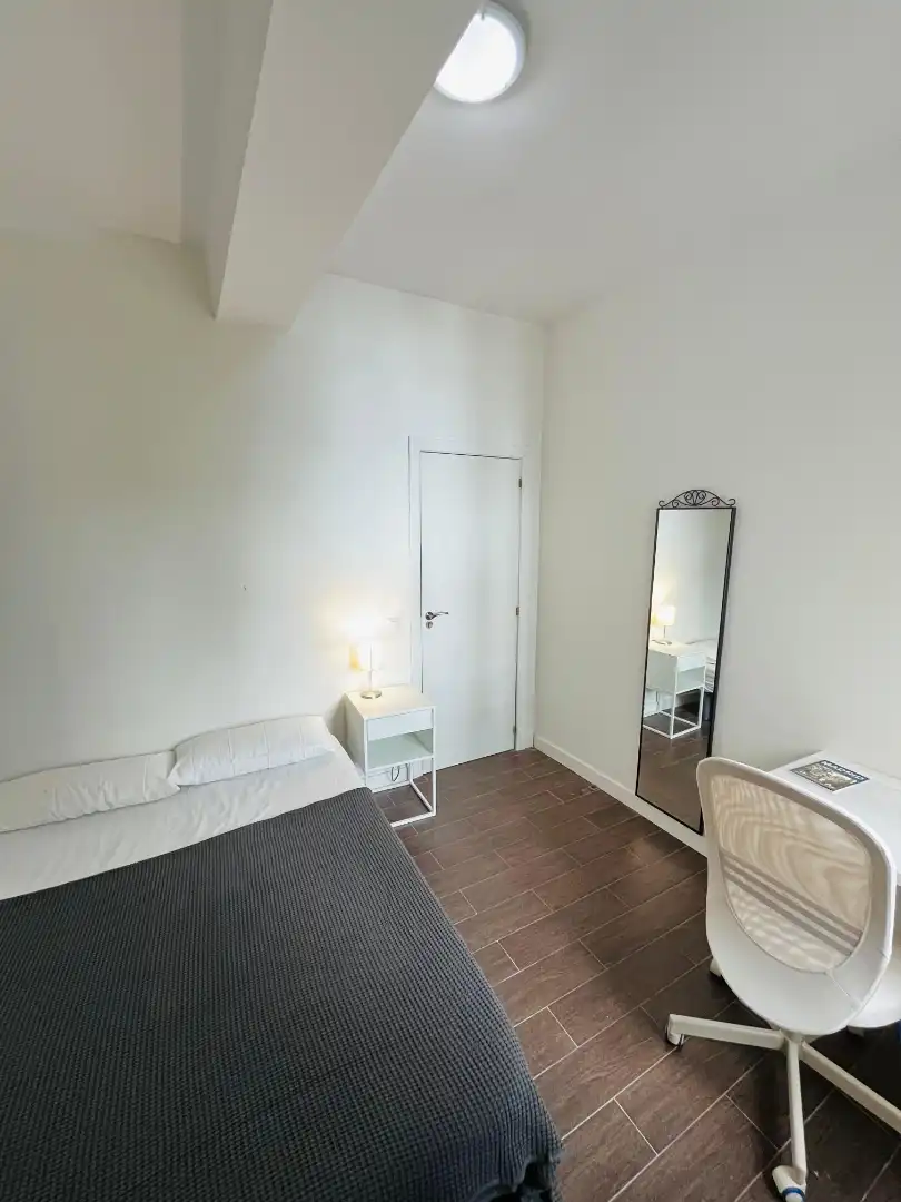 Bedroom of Flat for share in Madrid  with Heating, Furnished and Oven