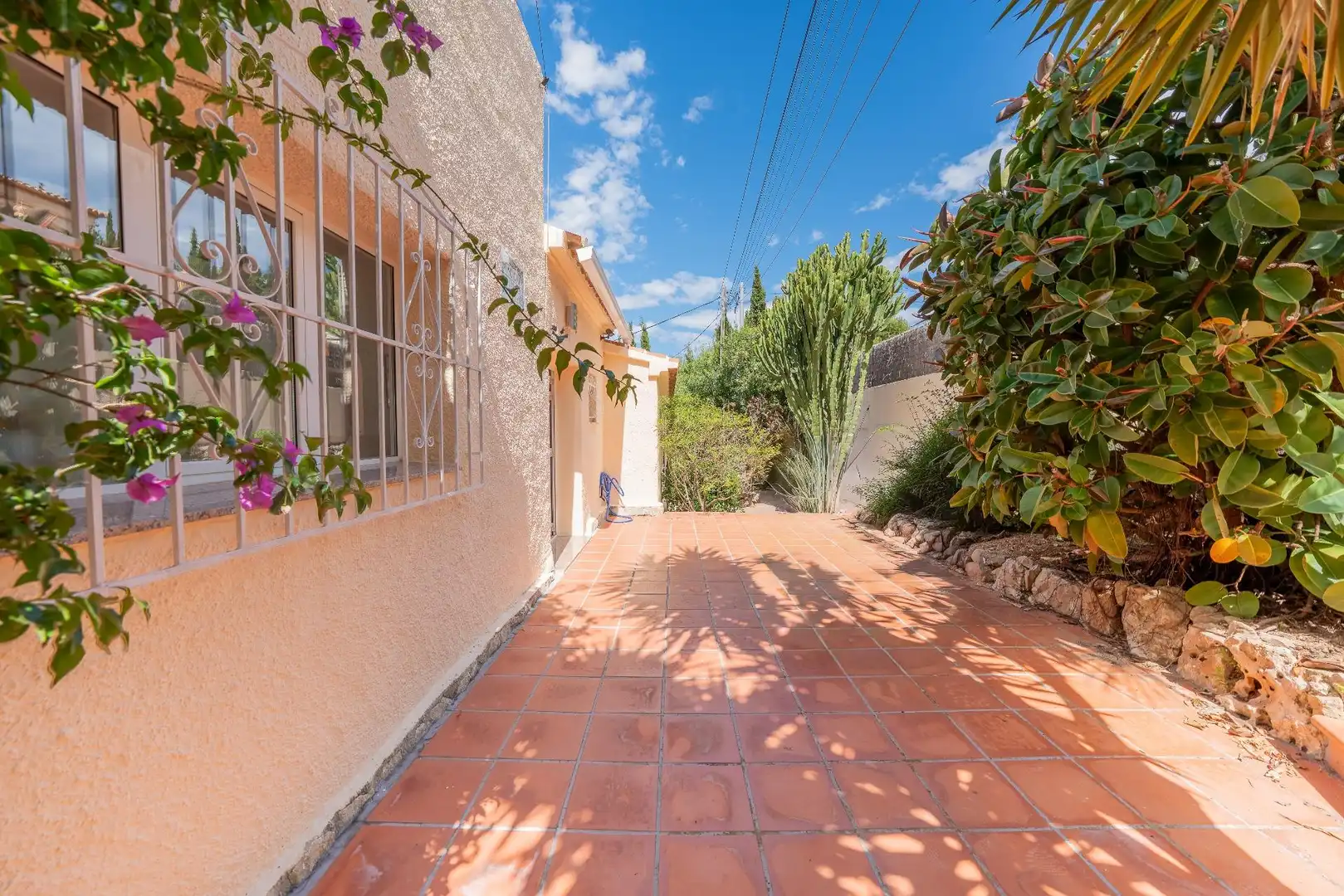 Houses for sale in Calle TRENCALL, La Granadella - Costa Nova