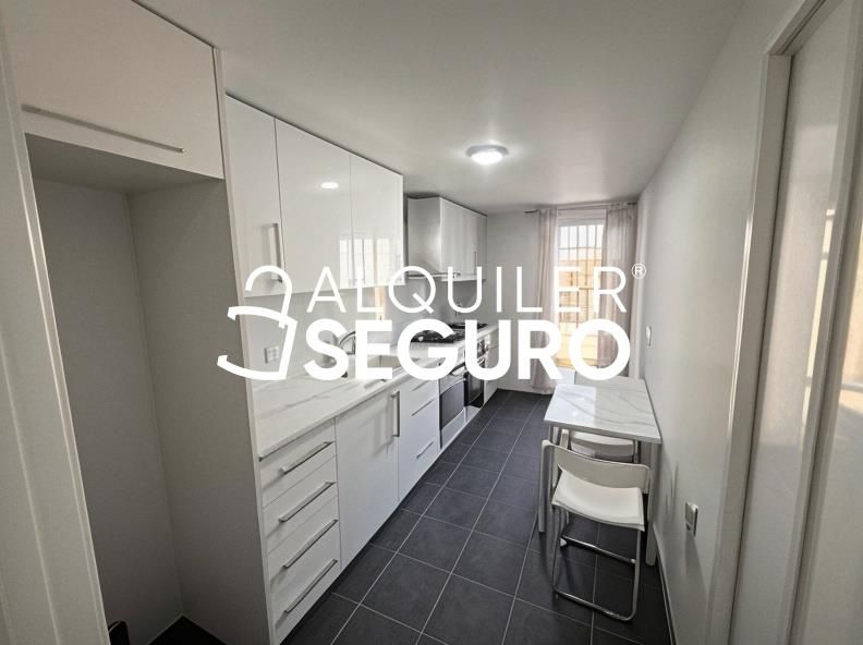 Küche von Wohnung miete in Camarena mit Heizung