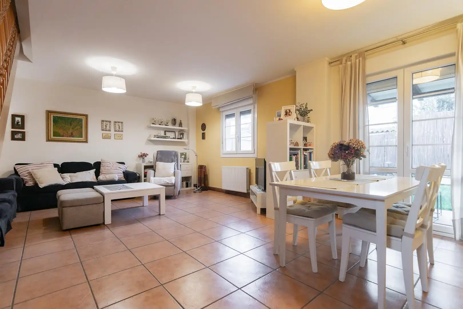 Sala de estar de Casa adosada en venta en Cizur con Calefacción, Jardín privado y Terraza