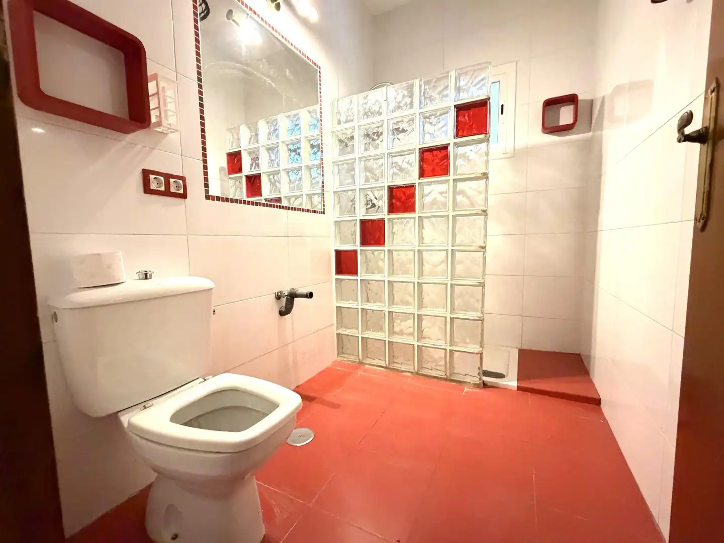 Baño de Piso en venta en Don Benito con Aire acondicionado