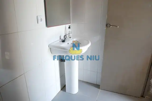 Bathroom of Houses for sale in Massanes