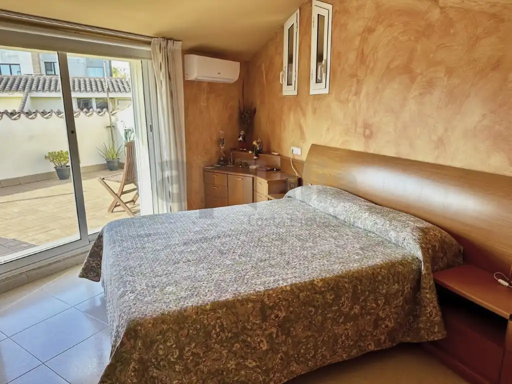 Habitación de Casa adosada en venta en Lloret de Mar con Calefacción, Jardín privado y Terraza