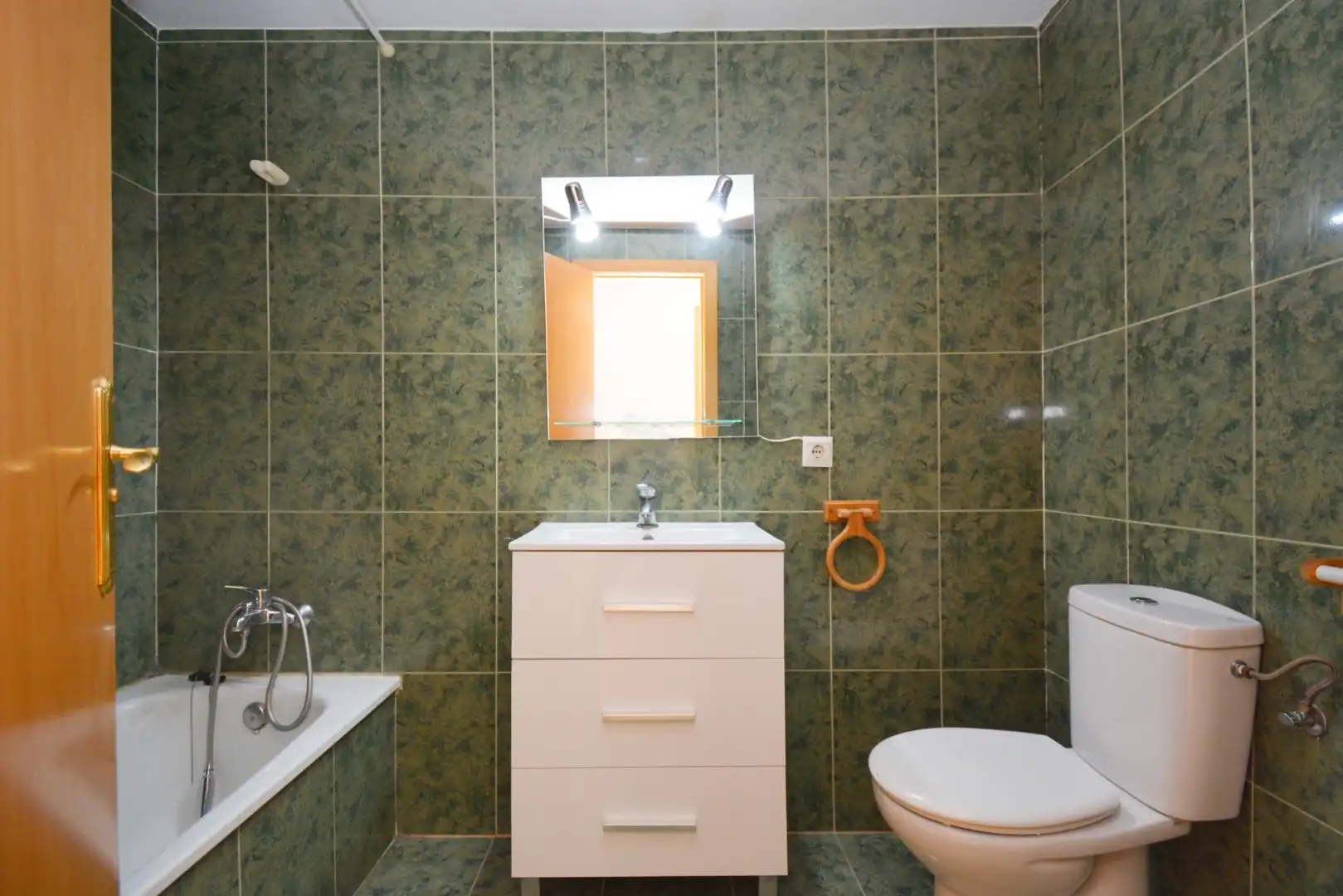 Baño de Piso en venta en El Burgo de Ebro, Zaragoza