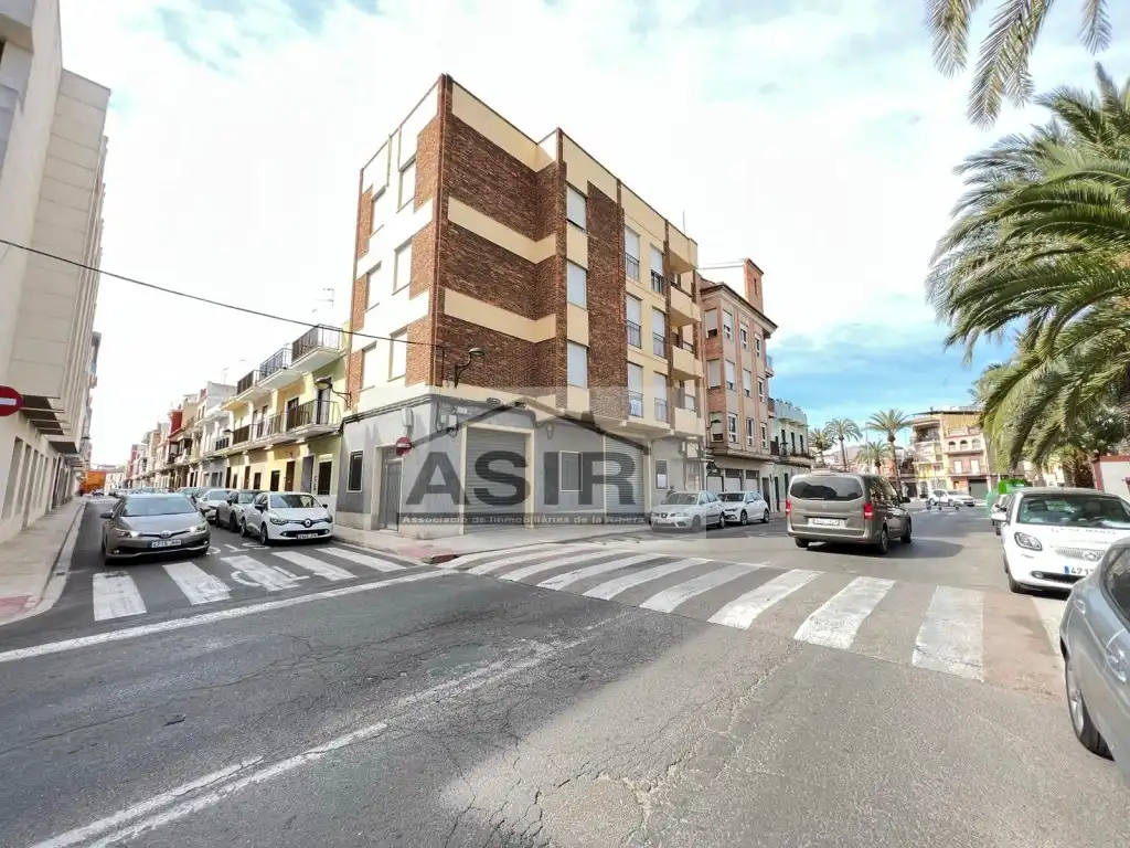 Vista exterior de Local de alquiler en Algemesí