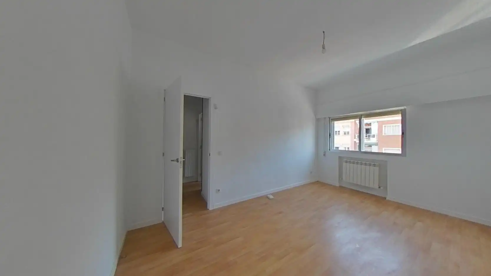 Habitación de Piso en venta en Madrid con Calefacción