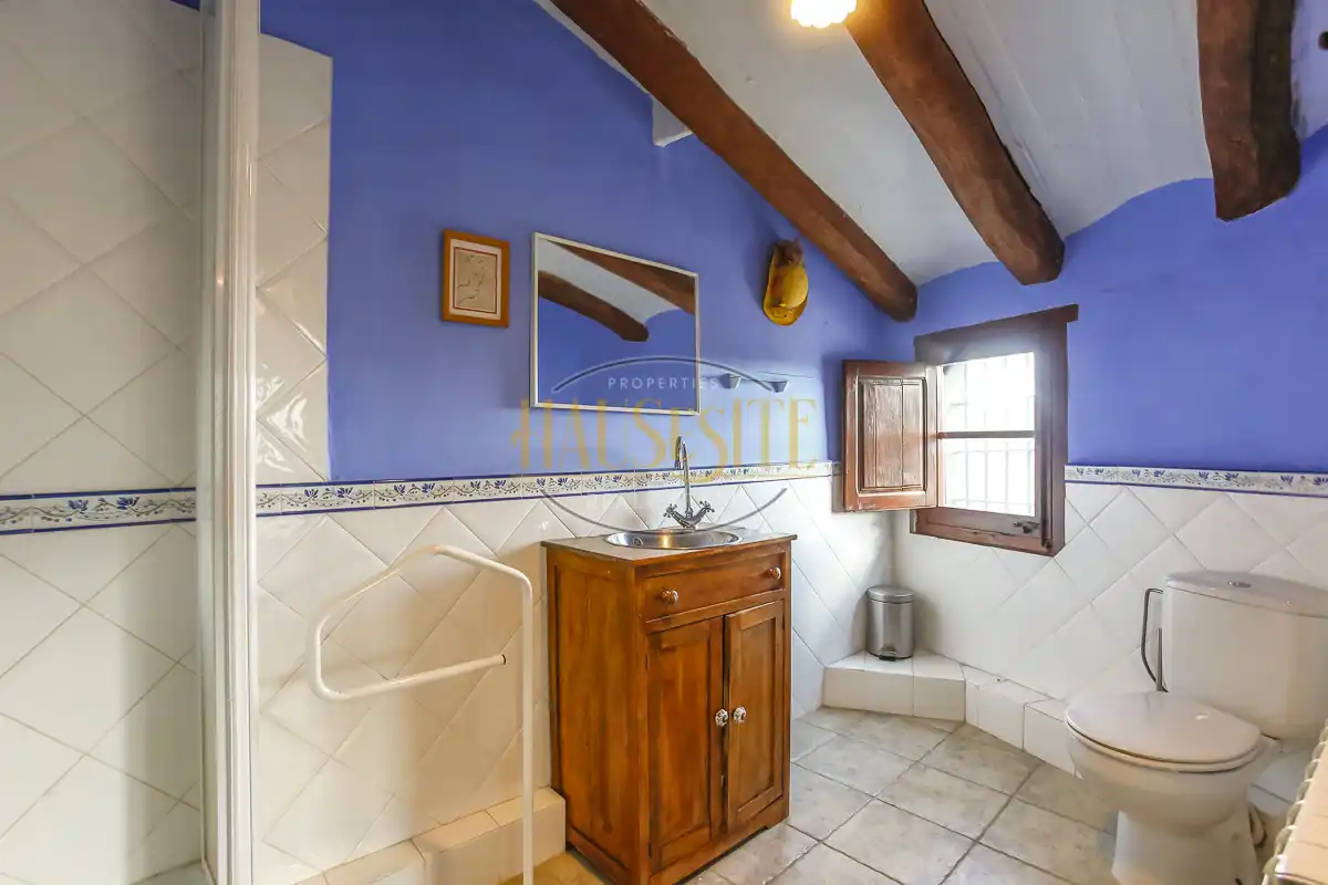 Casa rústica amb terrassa en venda a Torrelles de Foix, imagen 17