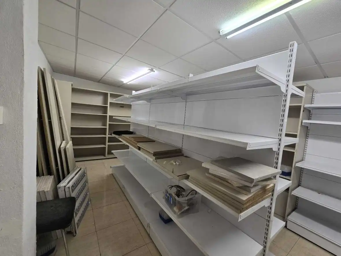 Local comercial en venta en BLAS VALERO, imagen 24