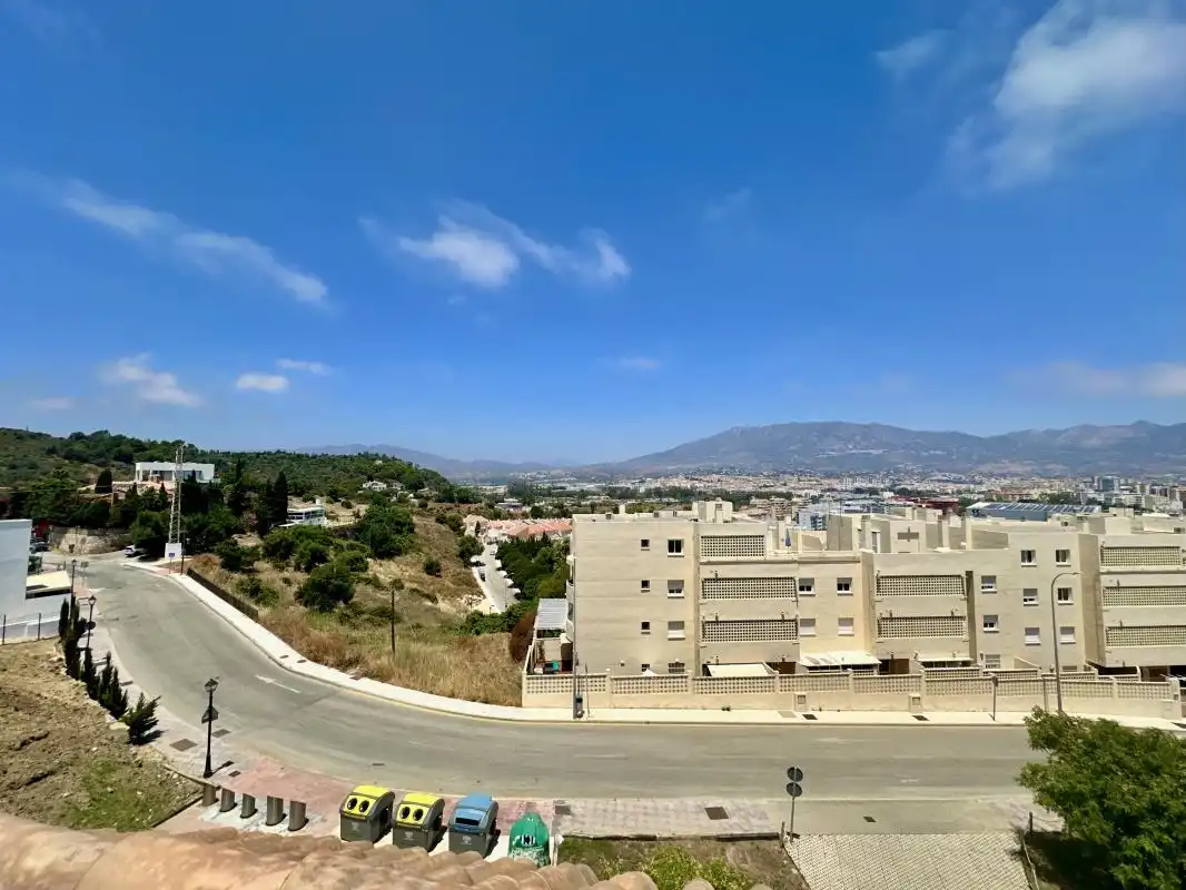 Vista exterior de Ático en venta en Fuengirola con Aire acondicionado, Calefacción y Terraza