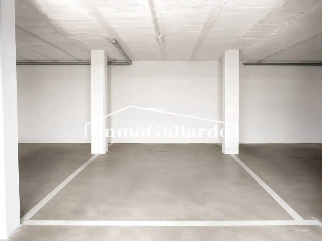 Parking de Piso en venta en Rincón de la Victoria con Aire acondicionado, Terraza y Piscina comunitaria