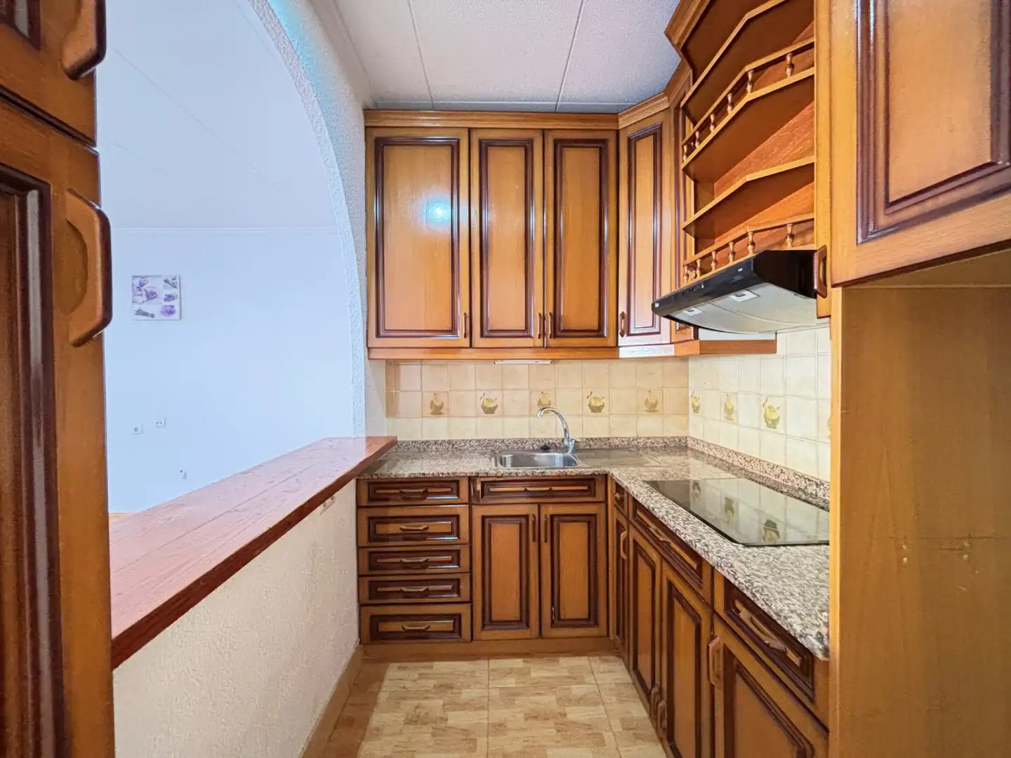 Cuina de Apartament en venda en Torrevieja amb Aire condicionat, Terrassa i Internet