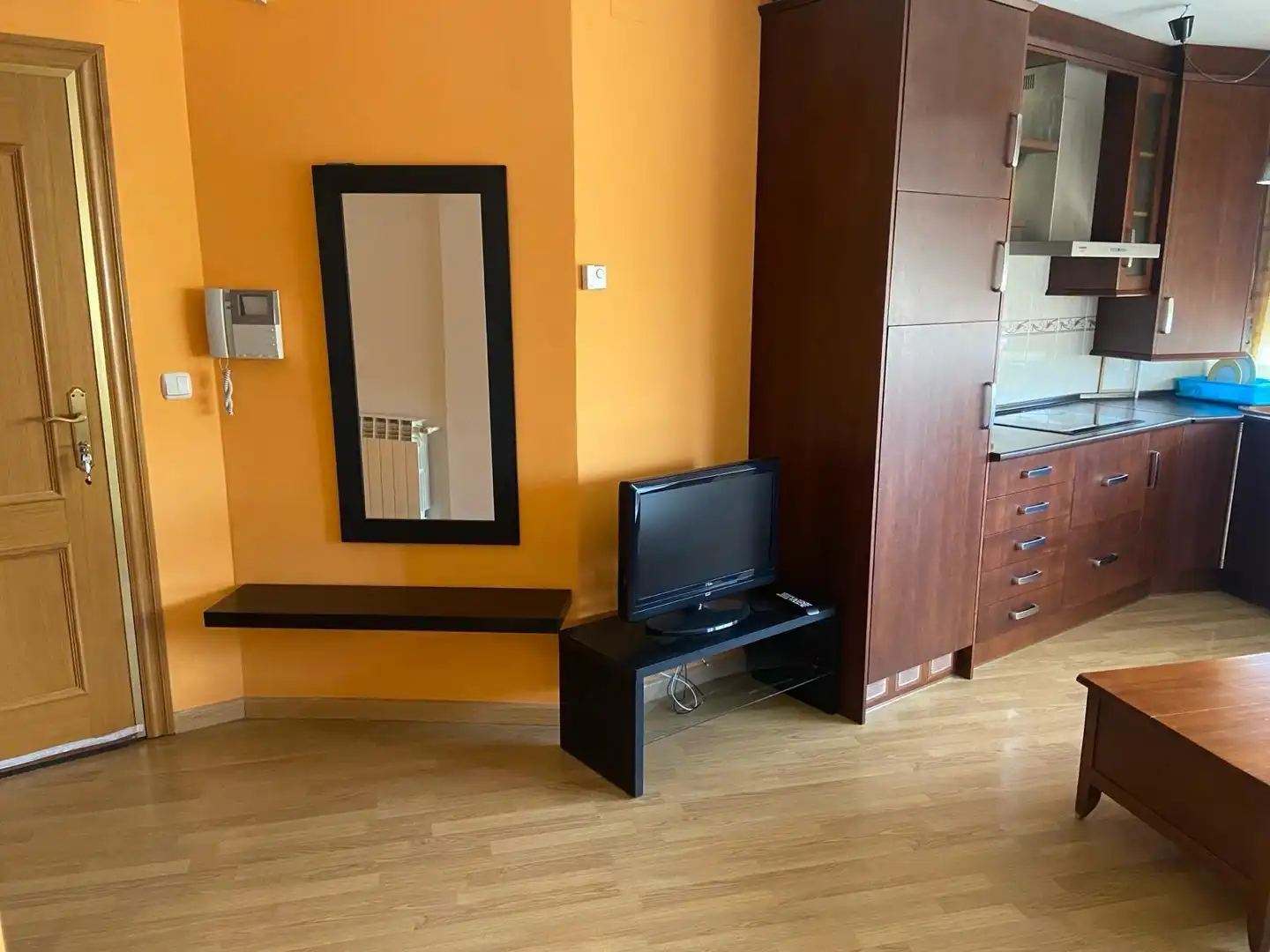 Sala d'estar de Pis de lloguer en Albacete amb Calefacció, Terrassa i Moblat