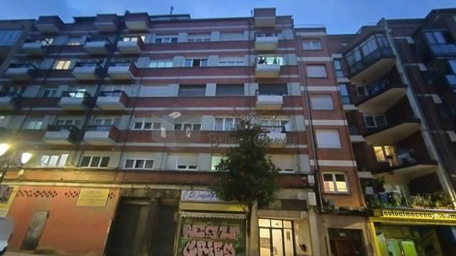 Piso en Venta en Fuertes Acevedo, 124 en Buenavista