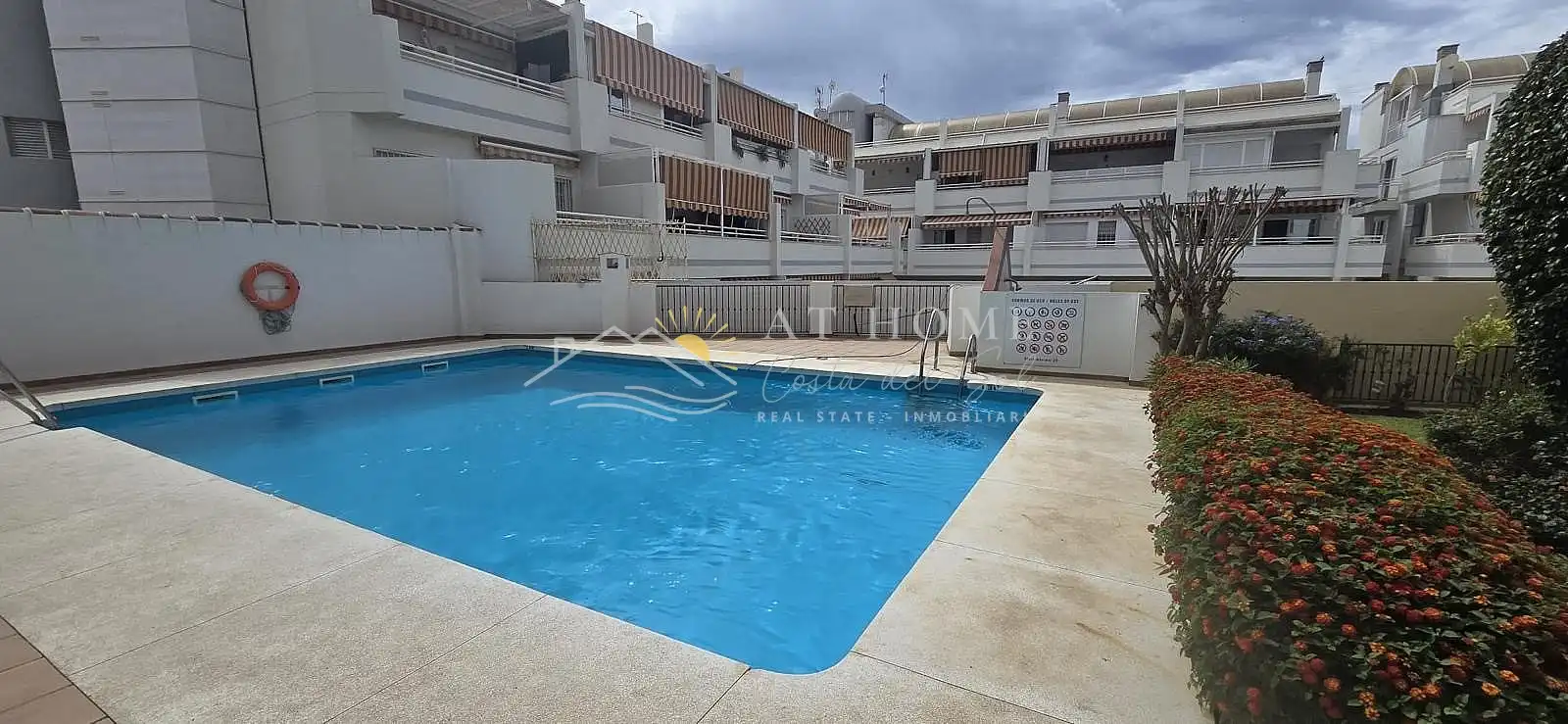 Apartament amb piscina en venda a El Peñoncillo