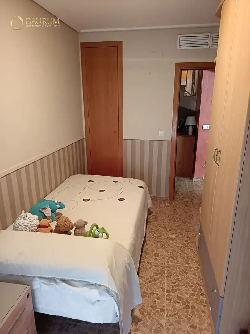 Bedroom of Duplexes for sale in Pobles de l'Oest
