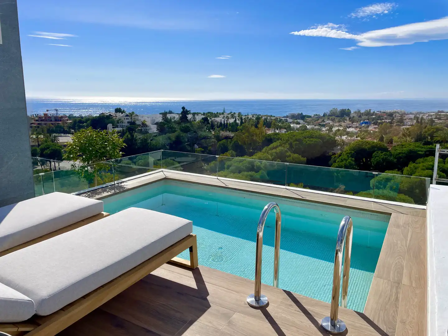 Habitatge amb piscina en venda a Río Real - Los Monteros, imagen 2