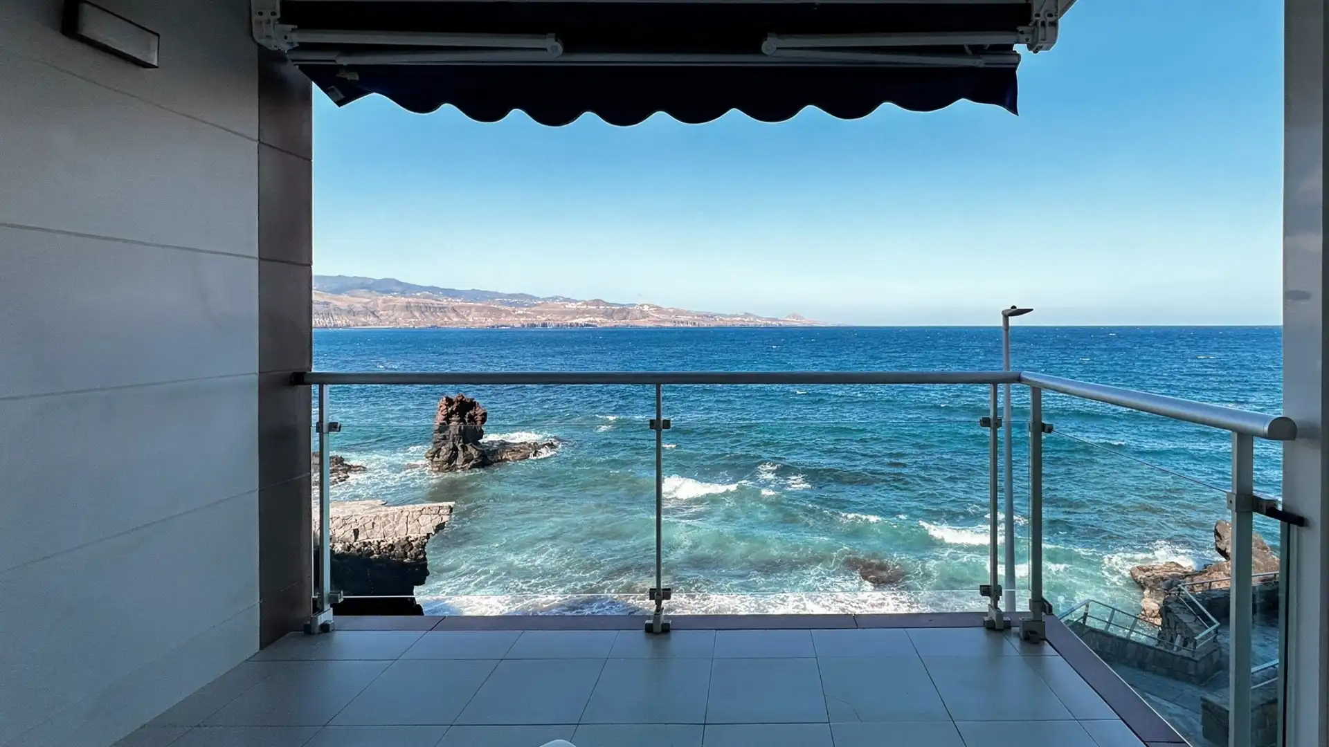 Terrassa de Pis de lloguer en Las Palmas de Gran Canaria amb Moblat, Forn i Rentadora