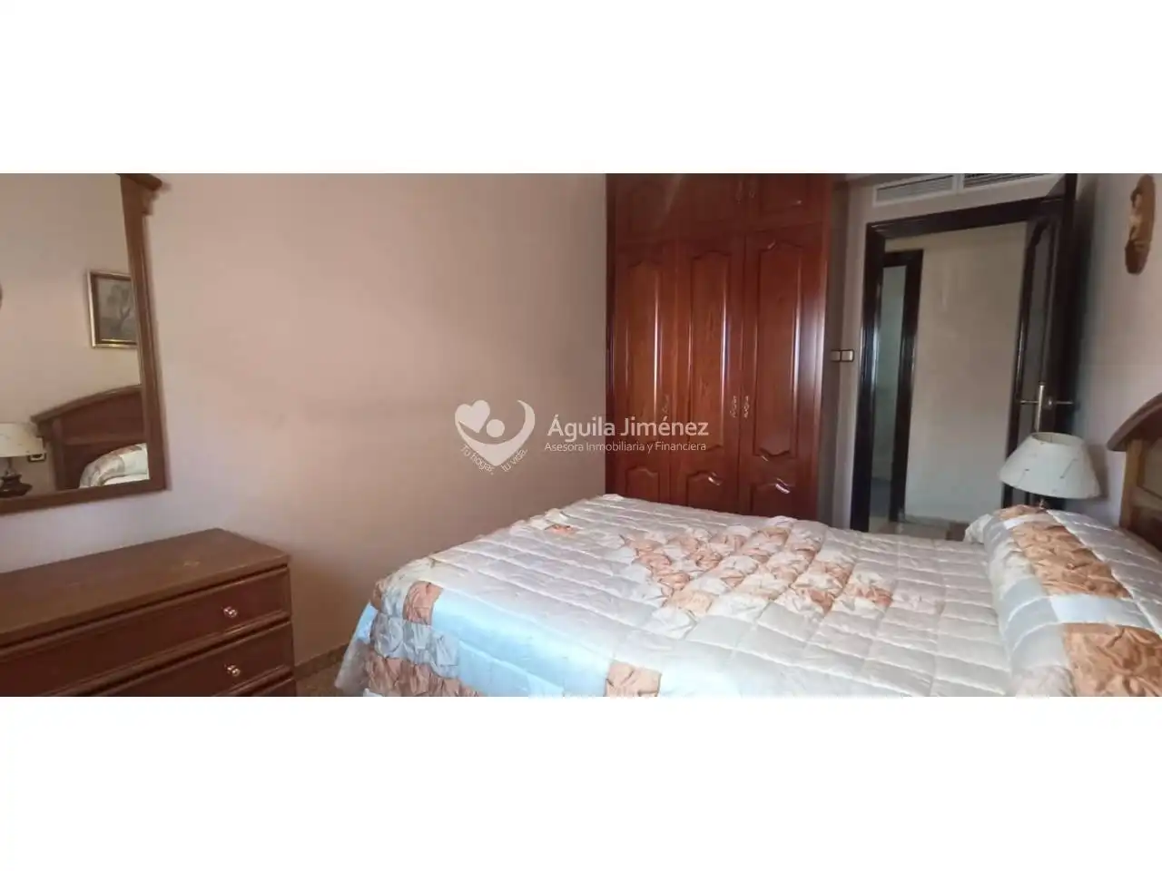 Habitación de Casa o chalet en venta en Alcalá de Guadaira con Calefacción y Terraza