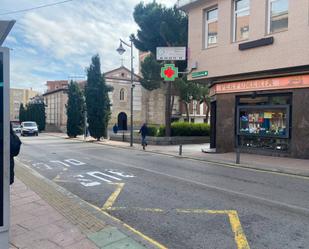 Vista exterior de Estudi en venda en Alcobendas amb Calefacció