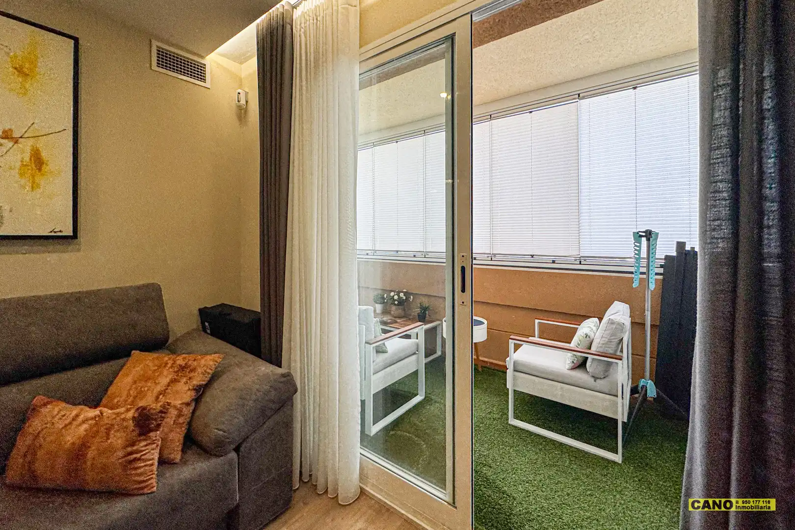Living room of Flat for sale in Roquetas de Mar  with Air Conditioner, Heating and Terrace