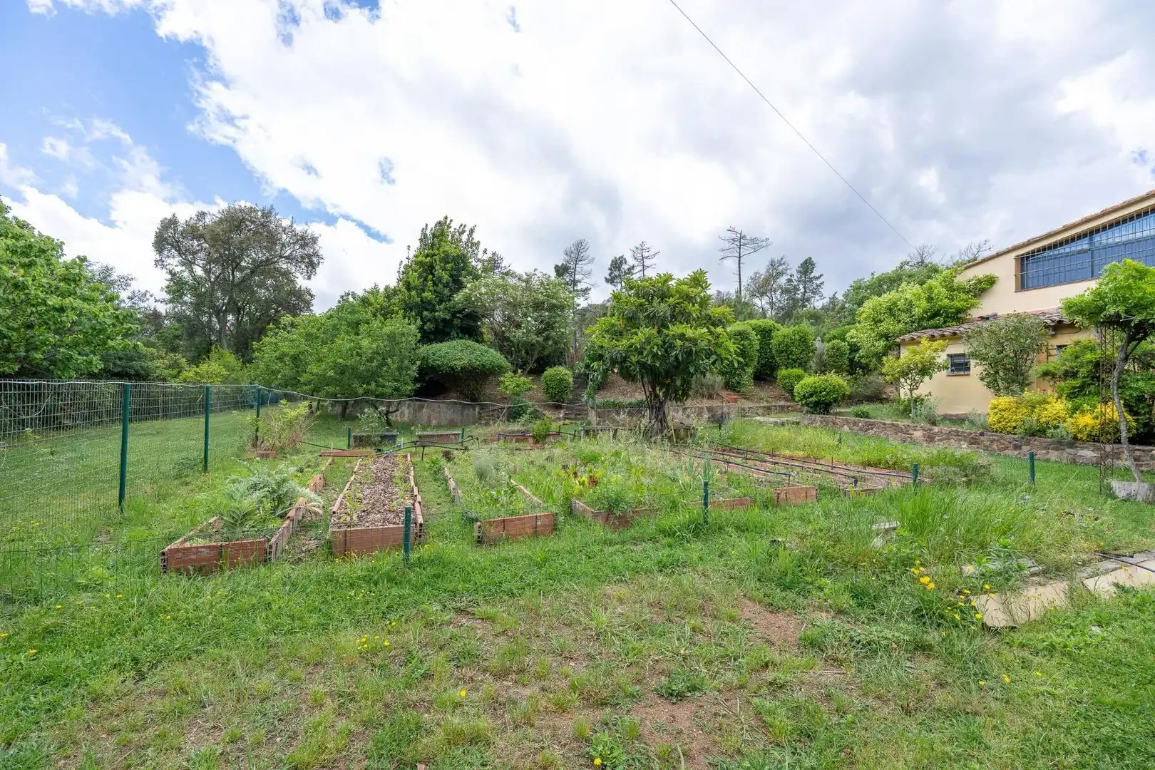 Finca rústica en venta en Bescanó con Calefacción, Jardín privado y Trastero