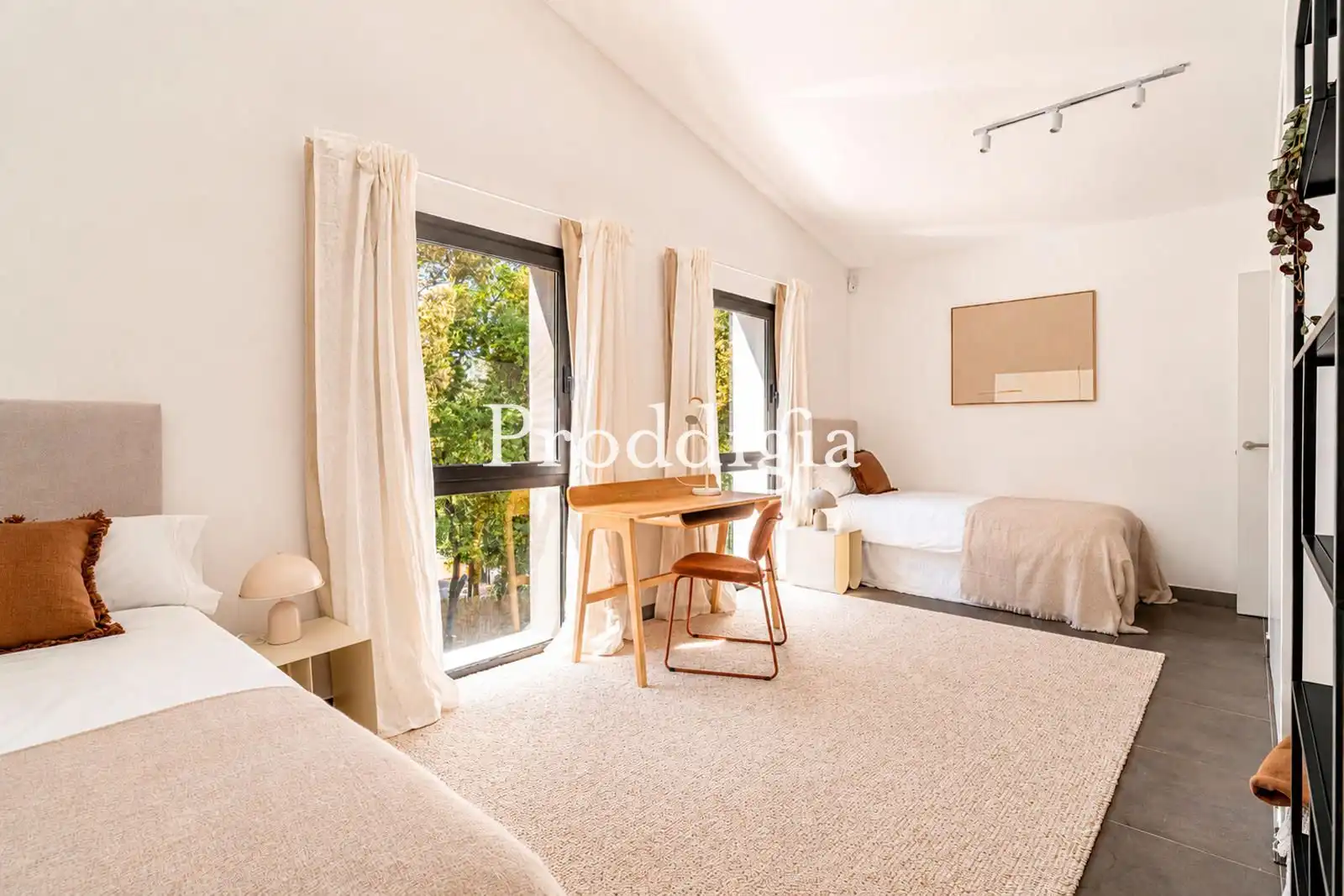 Habitación de Casa o chalet de alquiler en Barcelona con Aire acondicionado, Calefacción y Amueblado