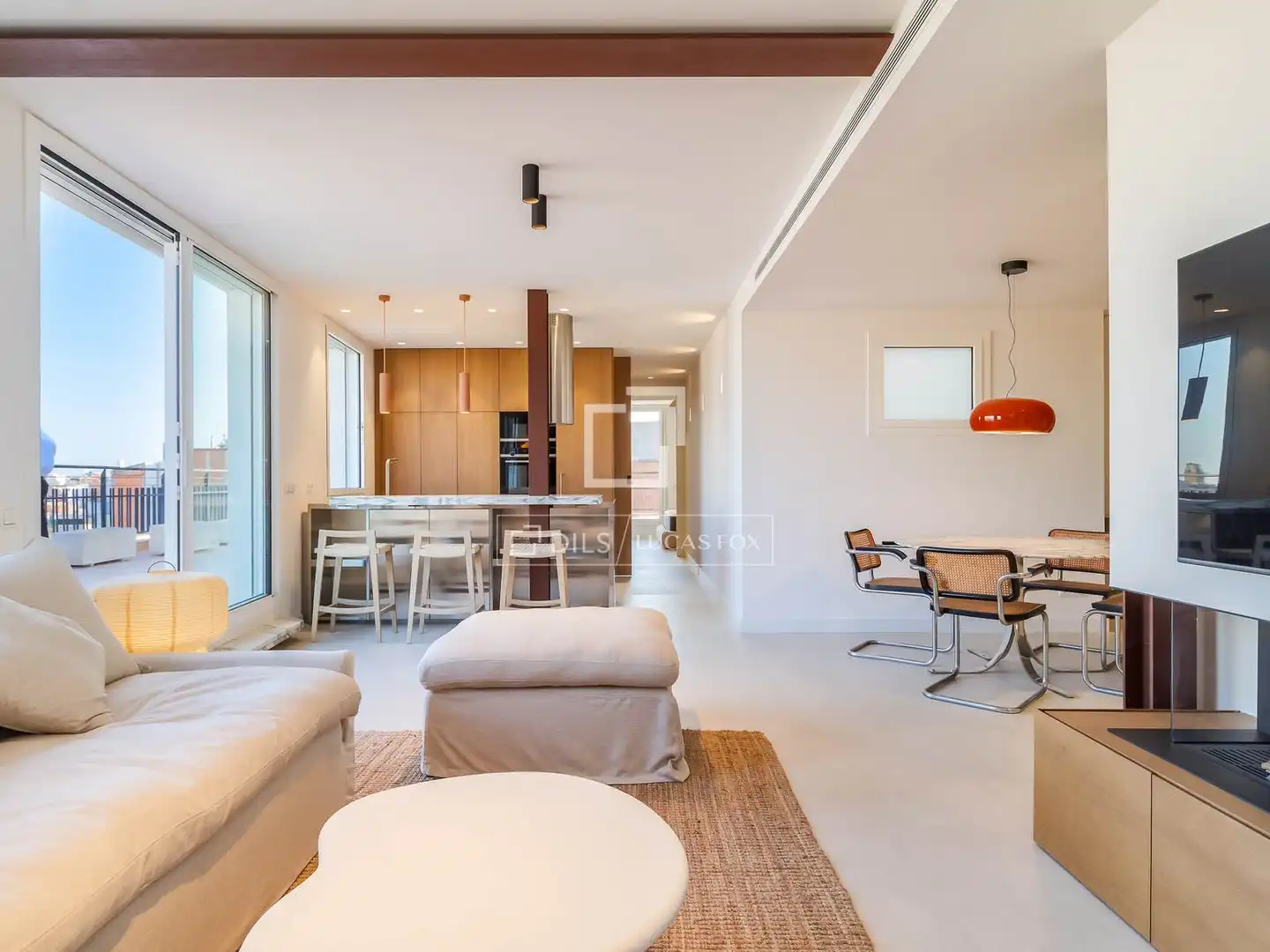 Sala d'estar de Àtic en venda en Barcelona amb Aire condicionat, Terrassa i Moblat