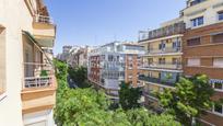 Exterior view of Flat for sale in  Madrid Capital  with Terrace and Balcony