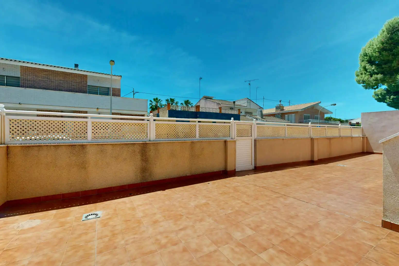 Terrasse von Wohnung zum Verkauf in Cartagena mit Privatgarten, Terrasse und Abstellraum