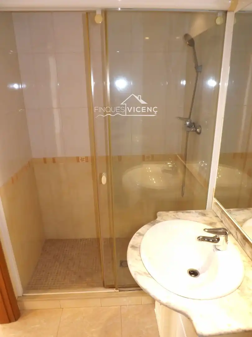 Baño de Piso en venta en Calafell con Aire acondicionado, Calefacción y Terraza