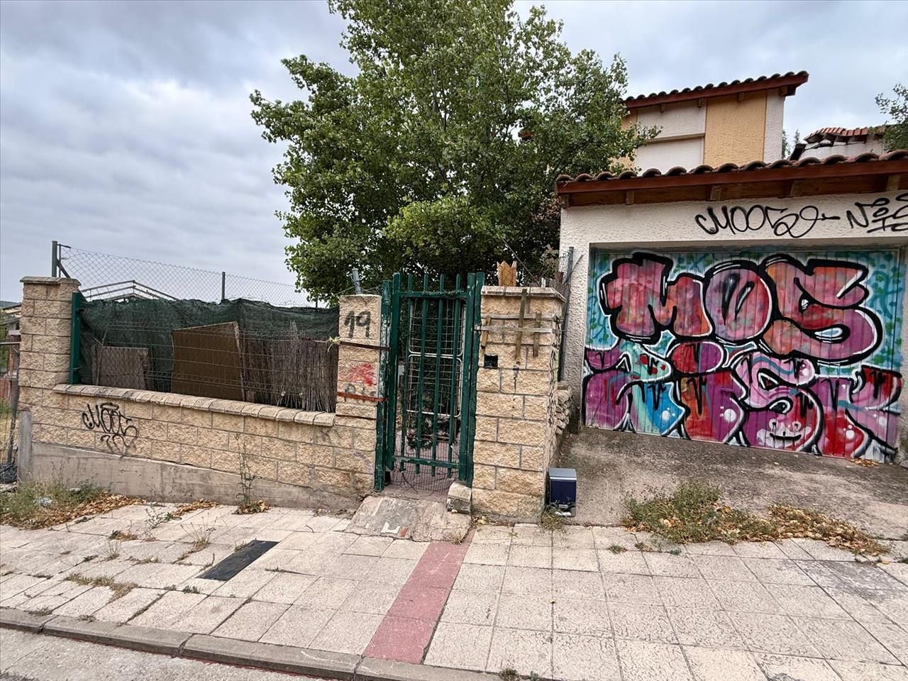 Vista exterior de Casa adosada en venda en Cardeñadijo
