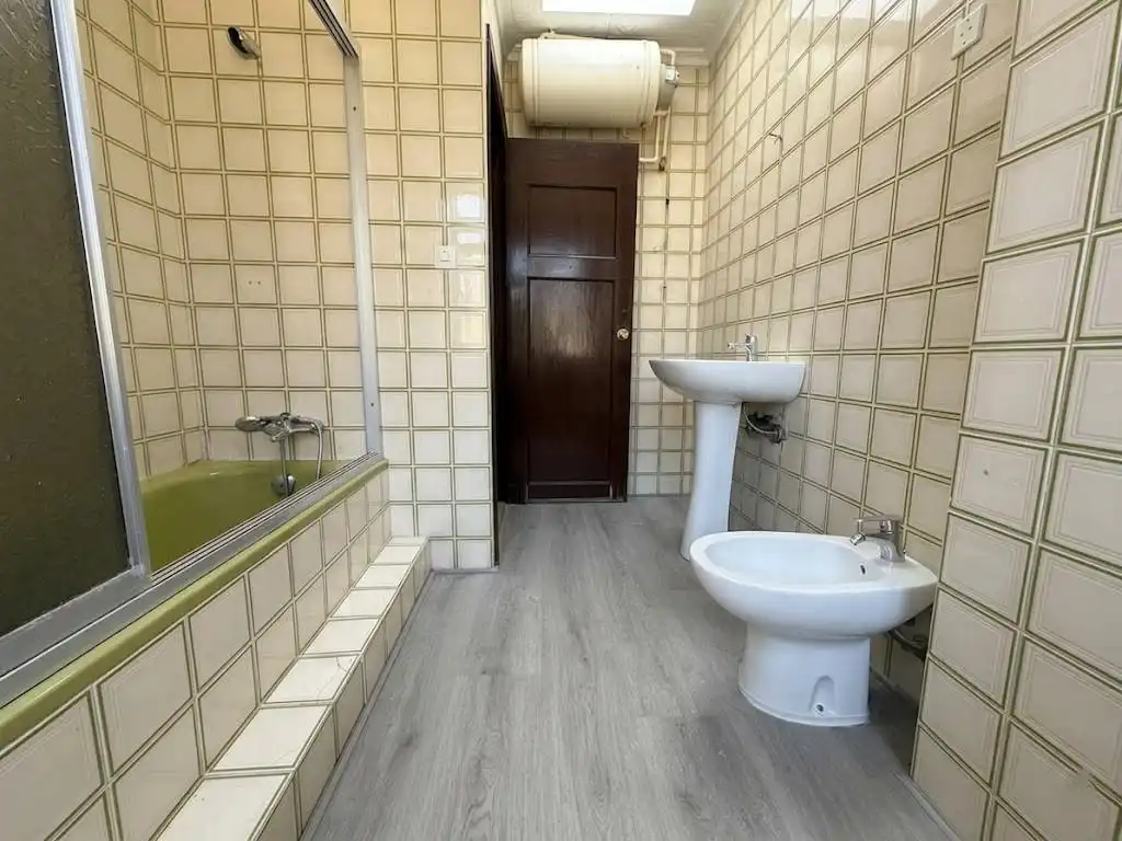 Baño de Piso en venta en Málaga con Aire acondicionado, Calefacción y Balcón