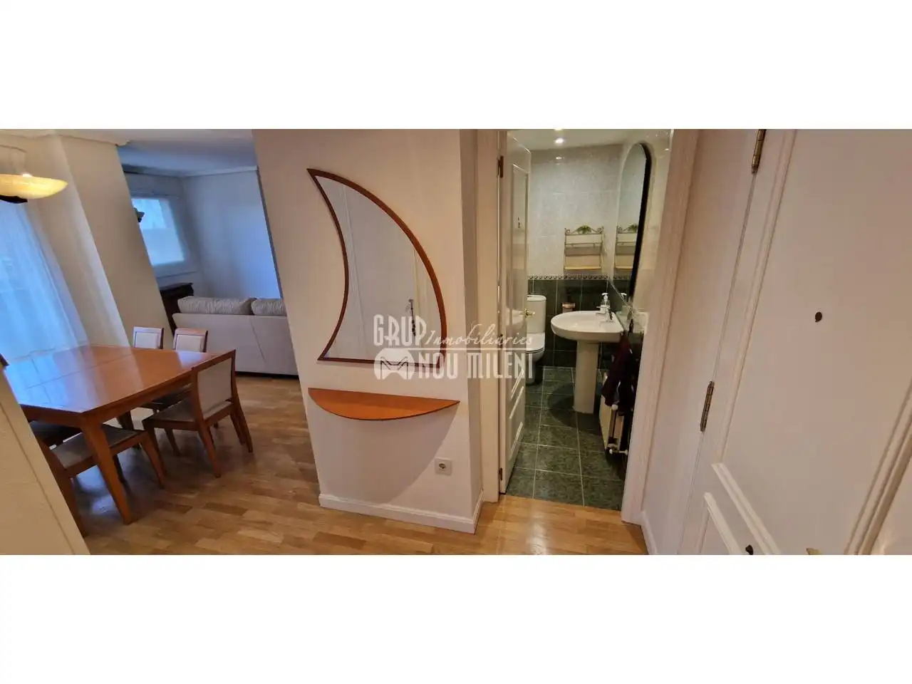 Dormitori de Dúplex de lloguer en Valencia amb Aire condicionat, Jardí privat i Parquet