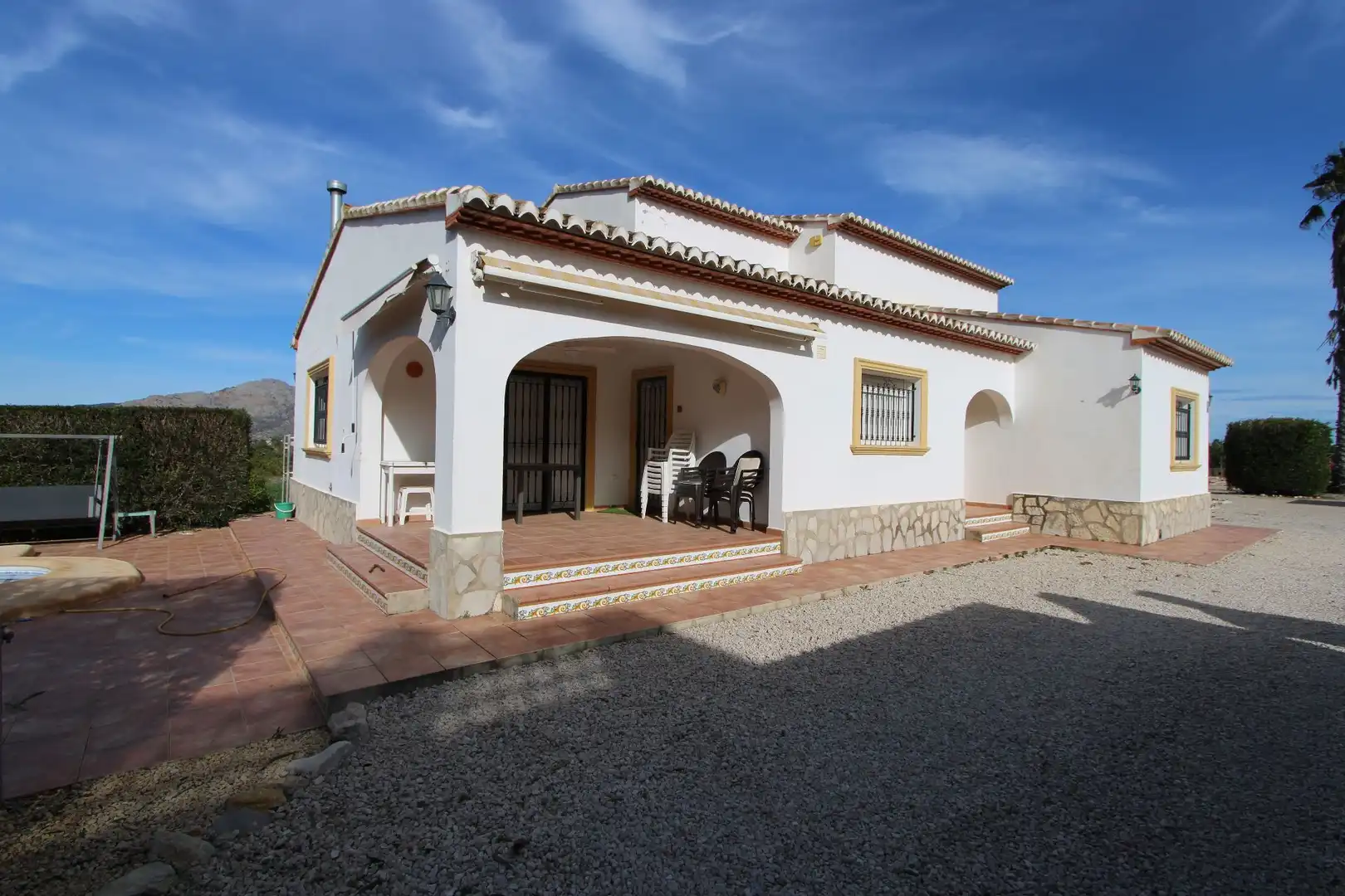 Vista exterior de Casa o xalet en venda en Benidoleig amb Aire condicionat, Calefacció i Jardí privat