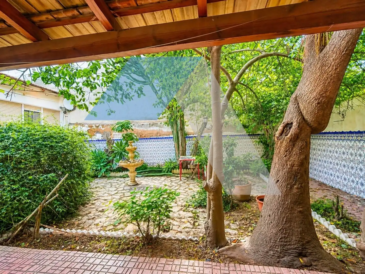 Baixos amb jardí en venda a Norte