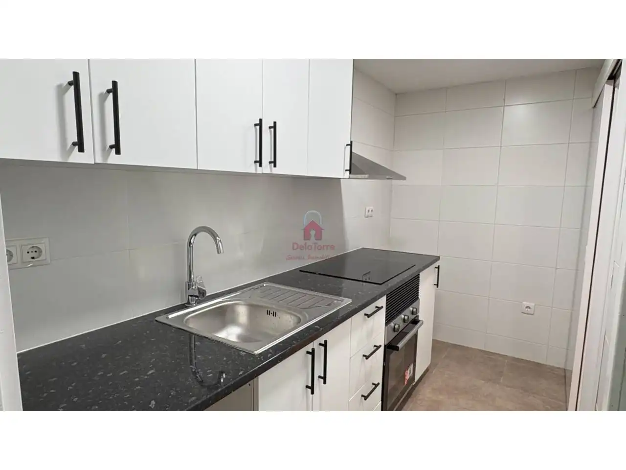 Kitchen of Flat for sale in Terrassa  with Air Conditioner, Parquet flooring and Balcony