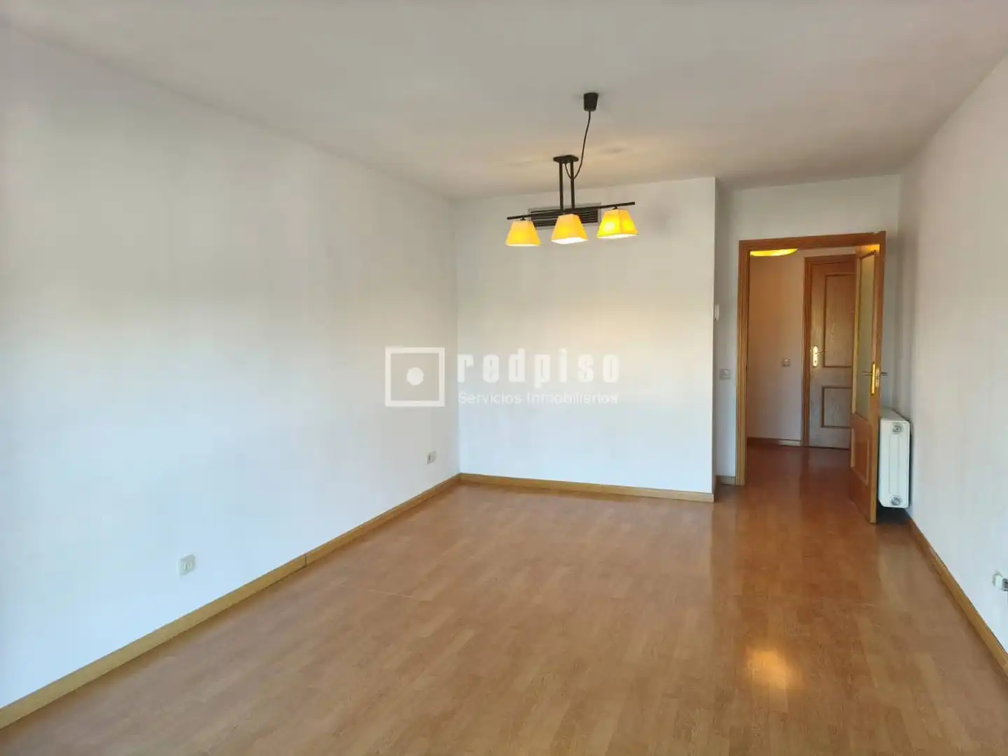 Schlafzimmer von Wohnung zur Miete in Hortaleza