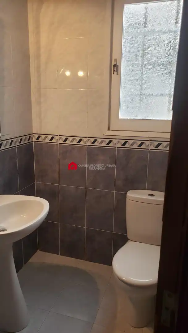 Bany de Pis en venda en Tarragona amb Calefacció, Terrassa i Balcó