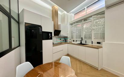 Kitchen of Apartment for sale in  Granada Capital  with Air Conditioner, Heating and Furnished