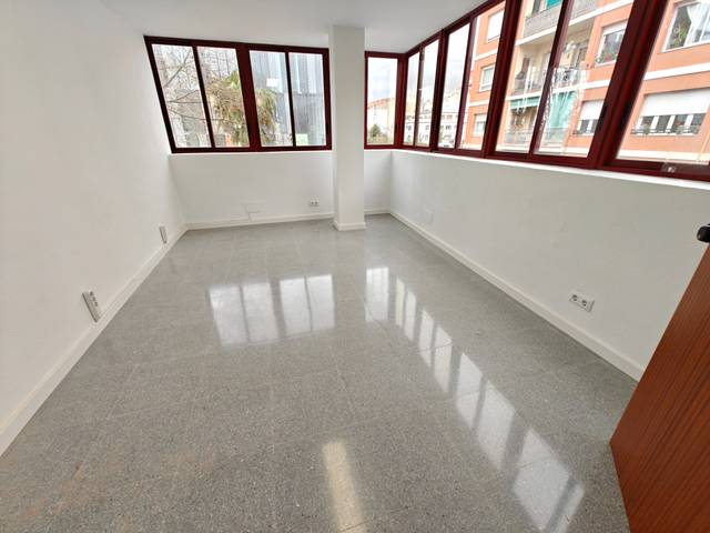 Oficina en Alquiler en Centre - Nucli Antic