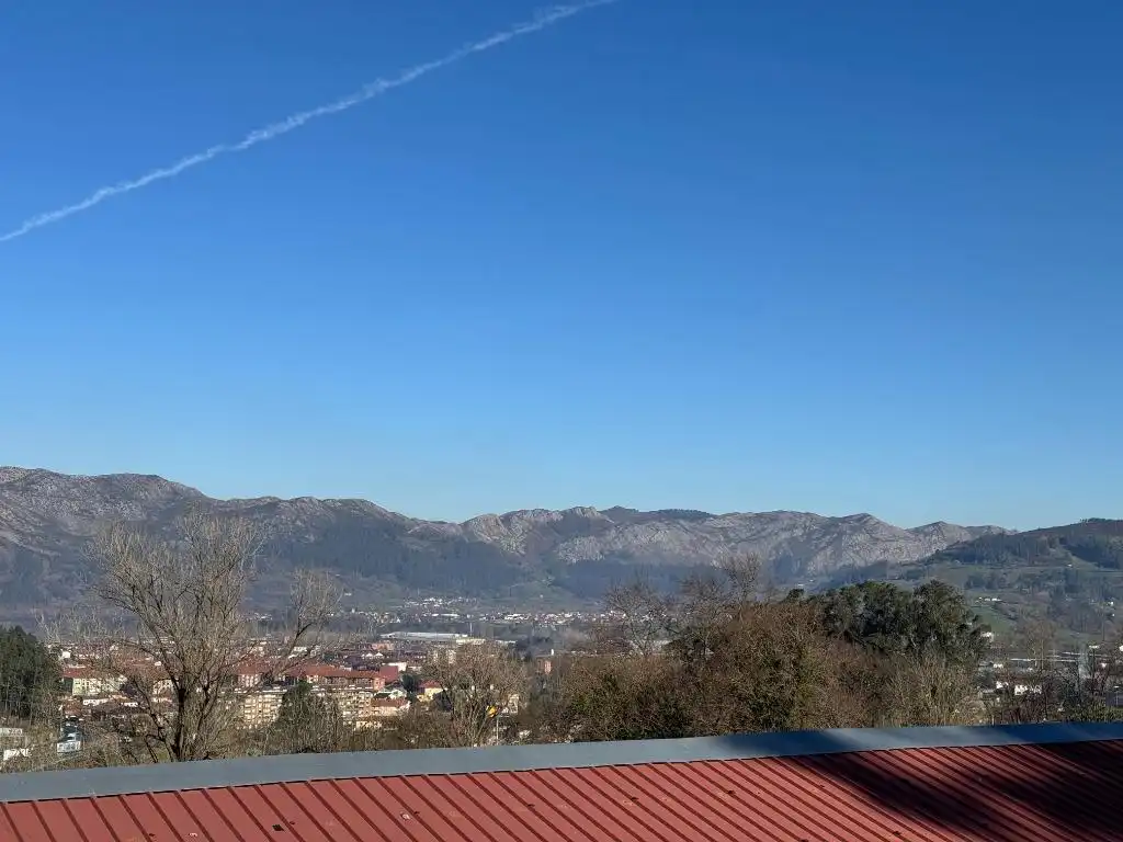 Außenansicht von Residential zum Verkauf in Los Corrales de Buelna 