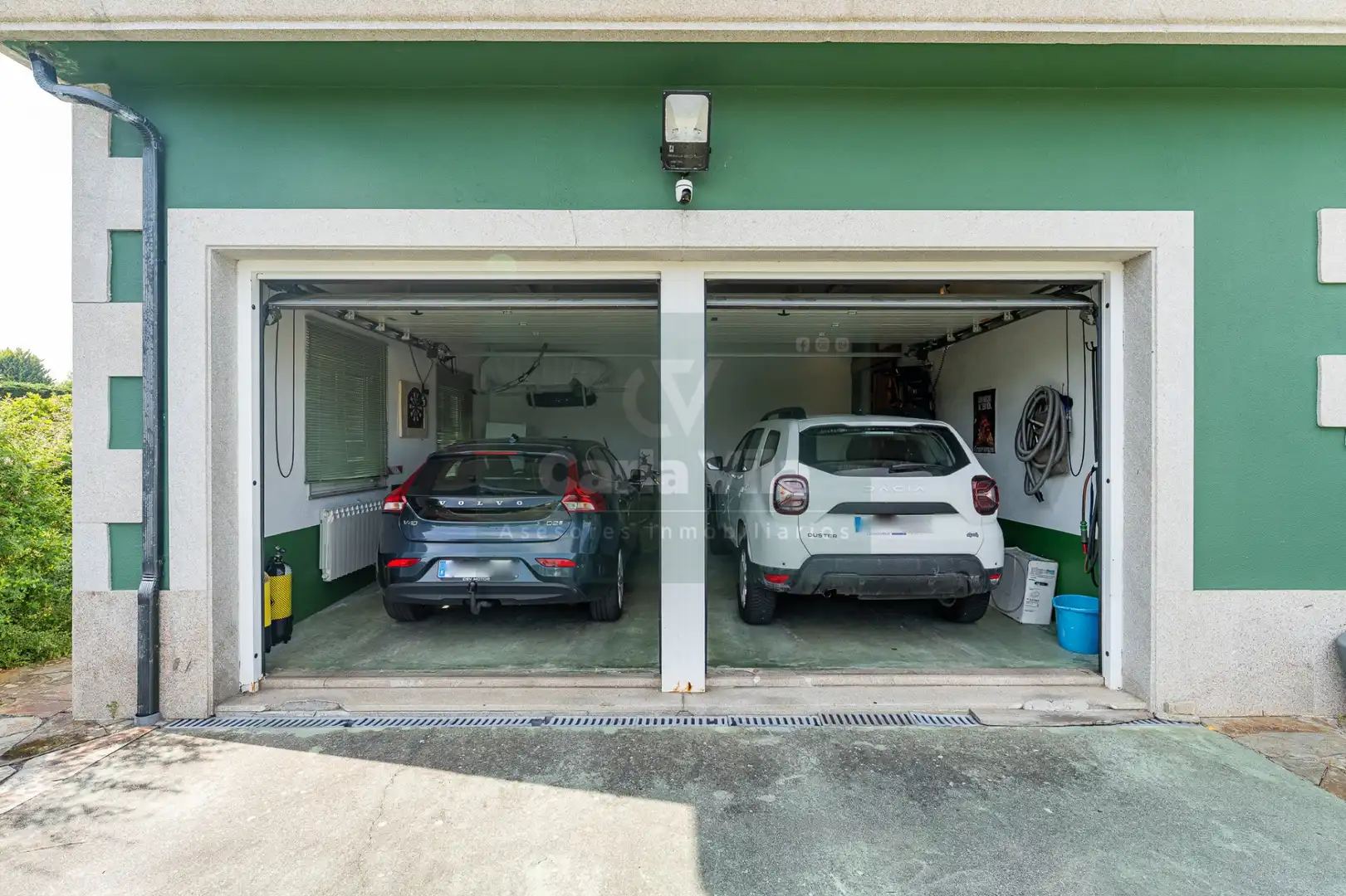 Parking of Houses for sale in Outeiro de Rei  with Heating, Private garden and Parquet flooring
