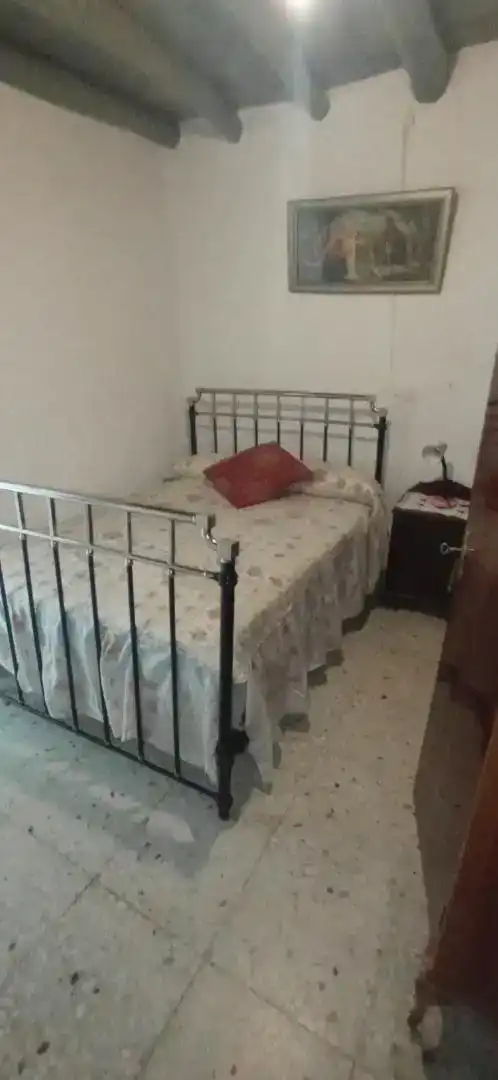 Habitación de Planta baja en venta en Montemolín con Jardín privado, Trastero y Amueblado