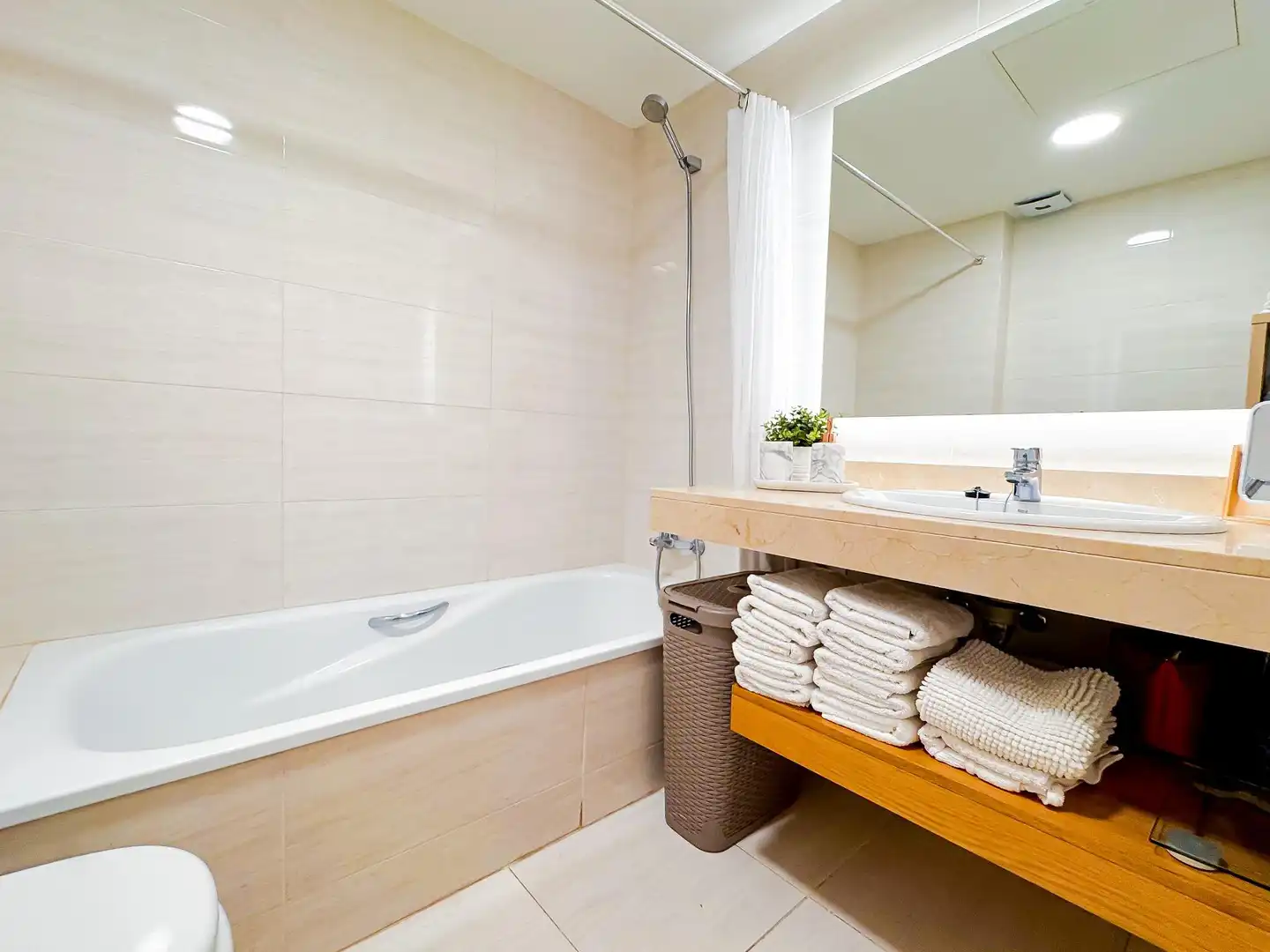 Bathroom of Houses for sale in Santiago del Teide  with Air Conditioner, Private garden and Terrace