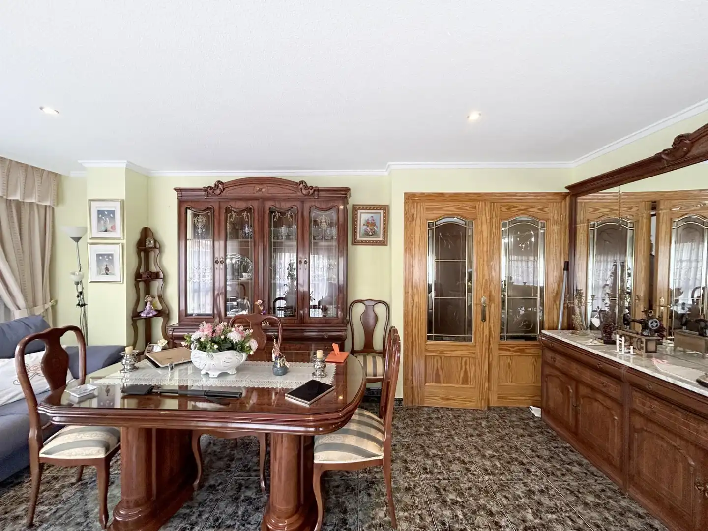 Comedor de Piso en venta en Novelda con Aire acondicionado, Trastero y Alarma