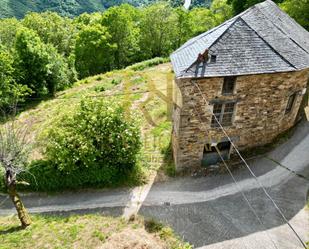 Exterior view of House or chalet for sale in Vega de Valcarce