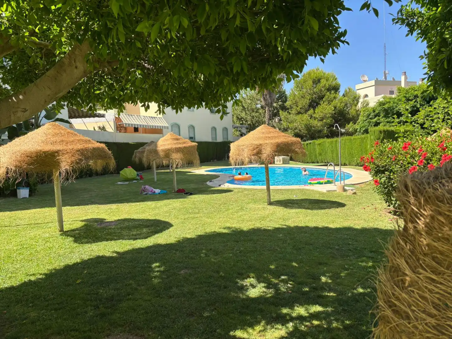 Piscina de Piso en venta en Torremolinos con Terraza
