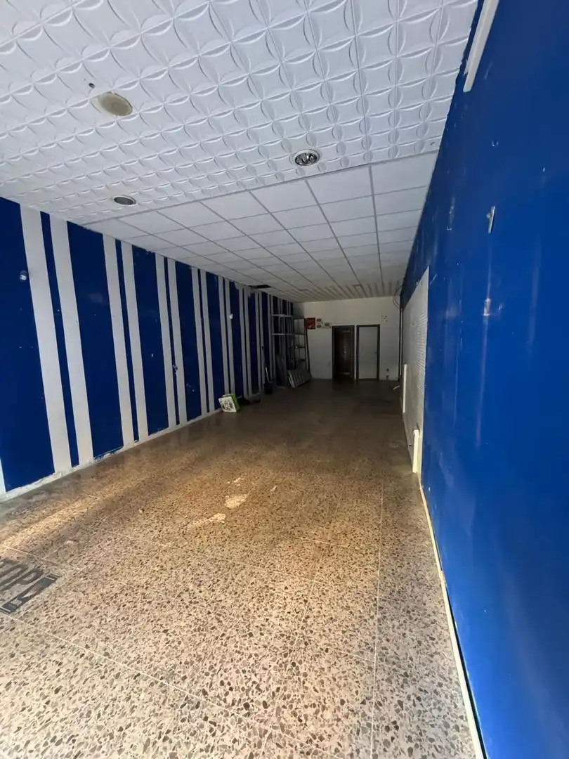 Local comercial en venda a de Xavier Gambús 1, imagen 3
