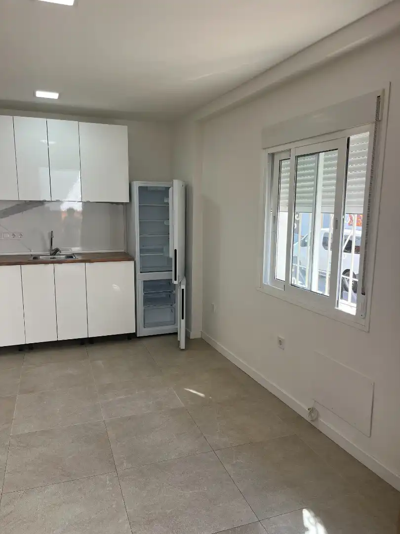 Cuina de Apartament de lloguer en Alhaurín El Grande amb Rentadora