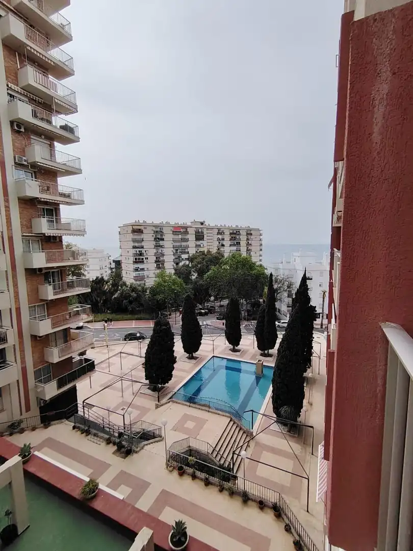 Habitatge amb piscina en venda a Parque de la Paloma, imagen 7